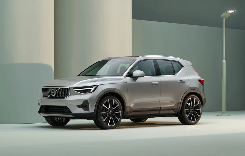 A preview of the 2023 Volvo XC40 with a new design and a fully electrified powertrain lineup