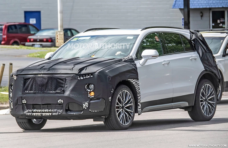 Spy shots of the 2024 Cadillac XT4: The compact crossover will get a digital dashboard and Super Cruise