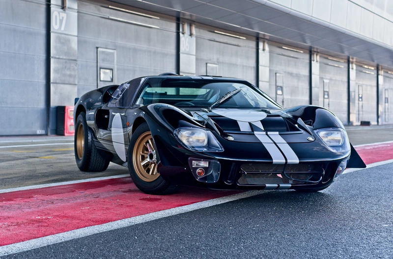 Eberlarty's Ford GT40 electric conversion, 800 horsepower.