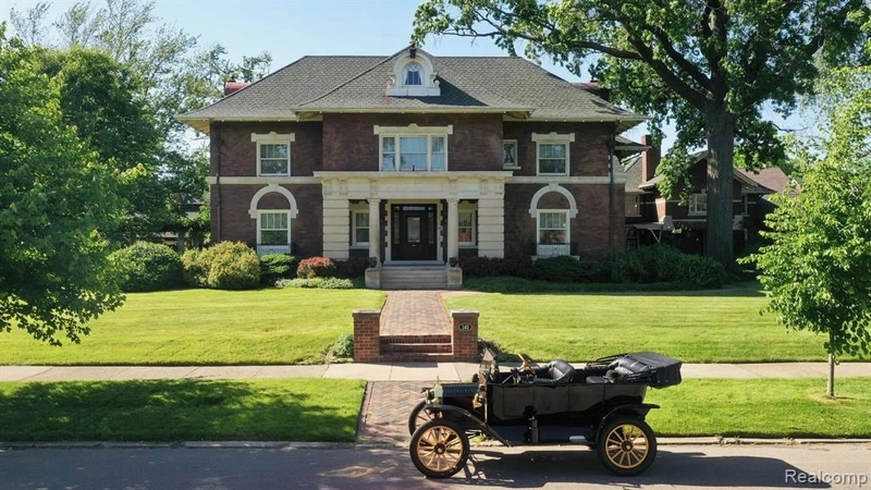 Henry Ford's mansion sold for $975,000, the Model T sold separately.