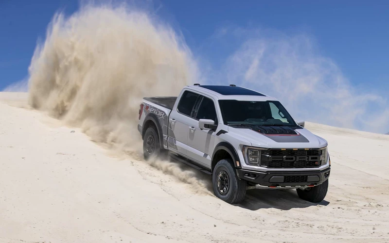 2023 Ford F-150 Raptor R, Cadillac Celestic, Chevrolet Corvette E-Ray: This Week in Reverse