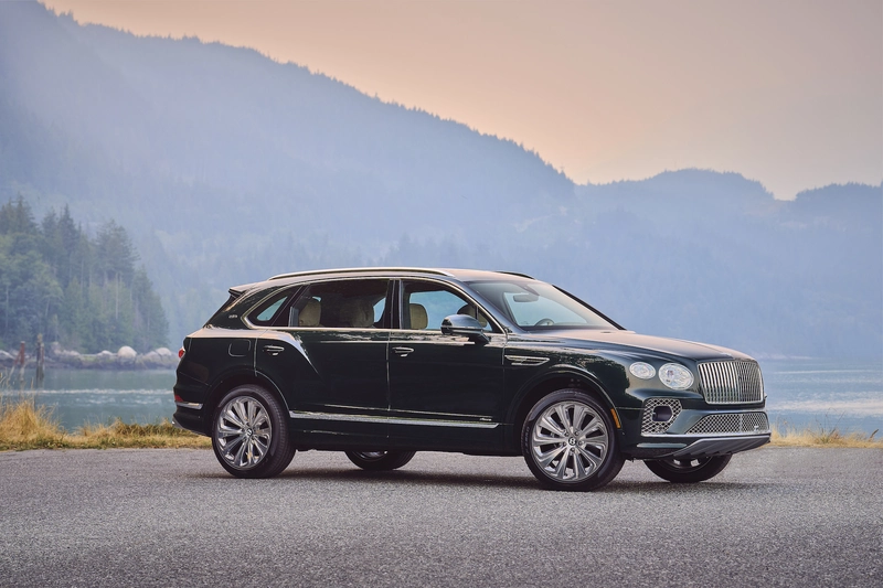 Review 2023 Bentley Bentayga EWB Pushes the Limits of Luxury