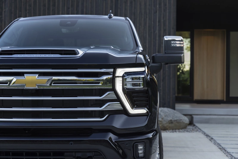 2024 Chevy Silverado HD, Volvo EX90, Ferrari 288 GTO Evoluzione: today's automotive news