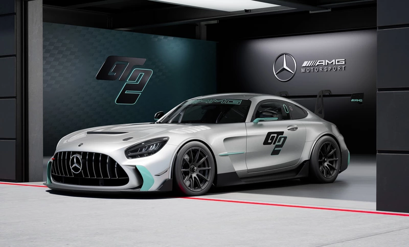 Mercedes-Benz AMG Unveils GT2 Racing Car