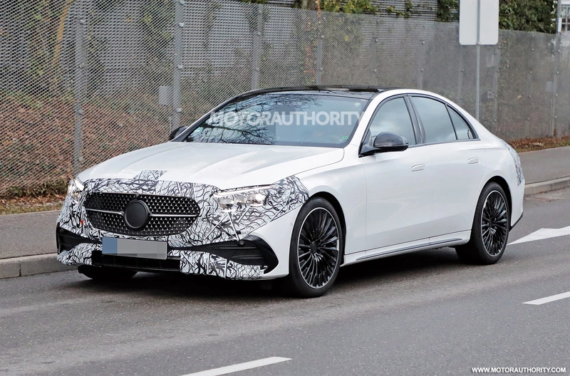 2024 Mercedes-Benz E-Class Spy Shot