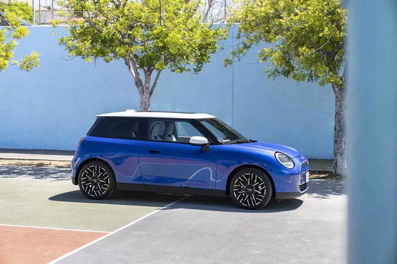 2025 Mini Cooper, 2024 BMW XM Label Red: Today's Auto News