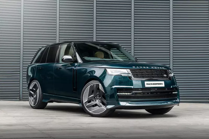 Kahn Design Launches Racing Green Customization Program