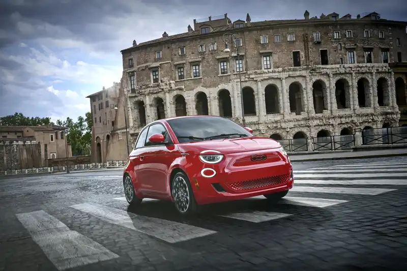 Gas option may be added to Fiat 500e electric car