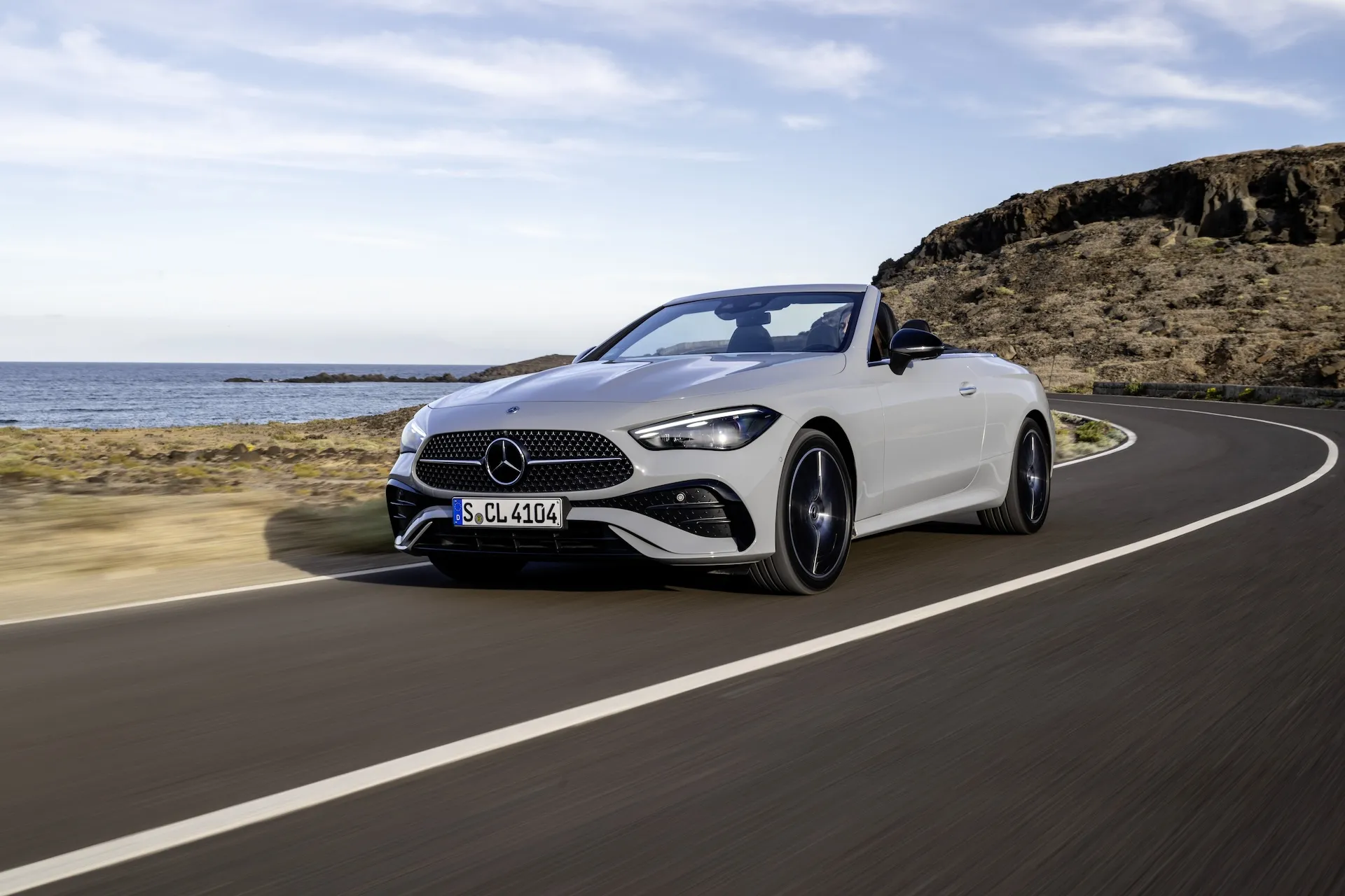 Review 2024 Mercedes-Benz CLE-Class Cabriolet Aims for Fun in the Sun