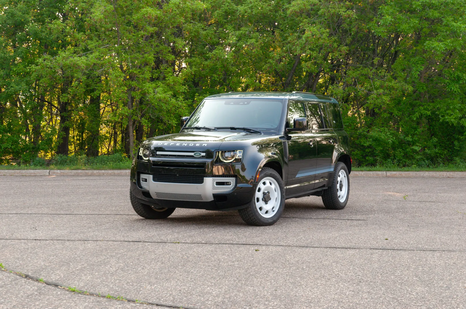 Test Drive: 2024 Defender 110, which displaced Wrangler and Bronco.